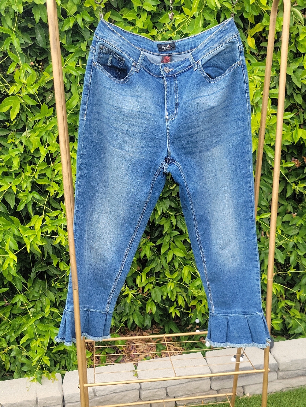 Earl Blue Jeans Boho Ruffle-peplum Distressed Hem Jeans